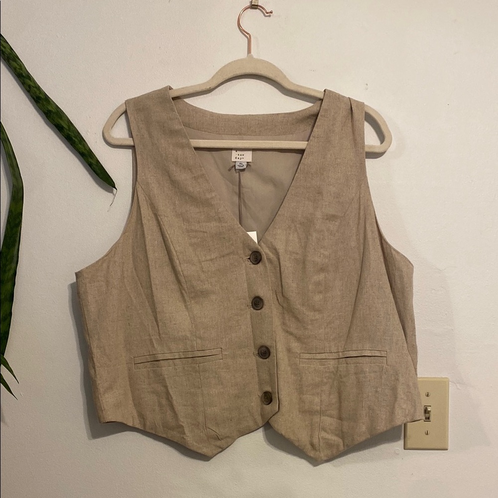 A New Day Linen Beige Vest